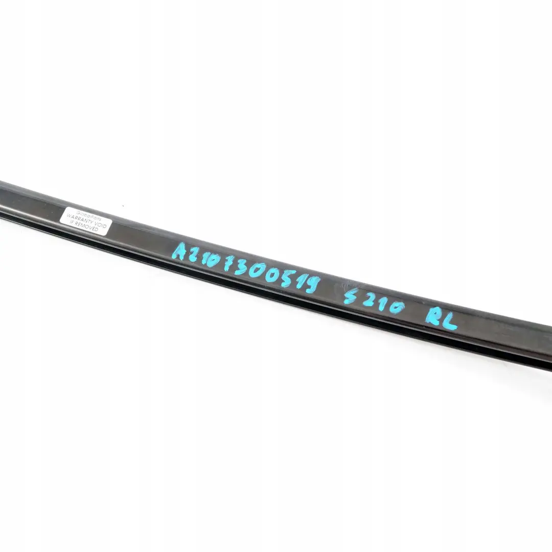 Mercedes-Benz S210 Fensterstrebe Arriere Gauche Porte pour à propos du numéro de pièce A2107300519 Mercedes-Benz S210 Fensterstrebe Arriere Gauche Porte - SKU A2107300519 - Numéro de pièce A2107300519