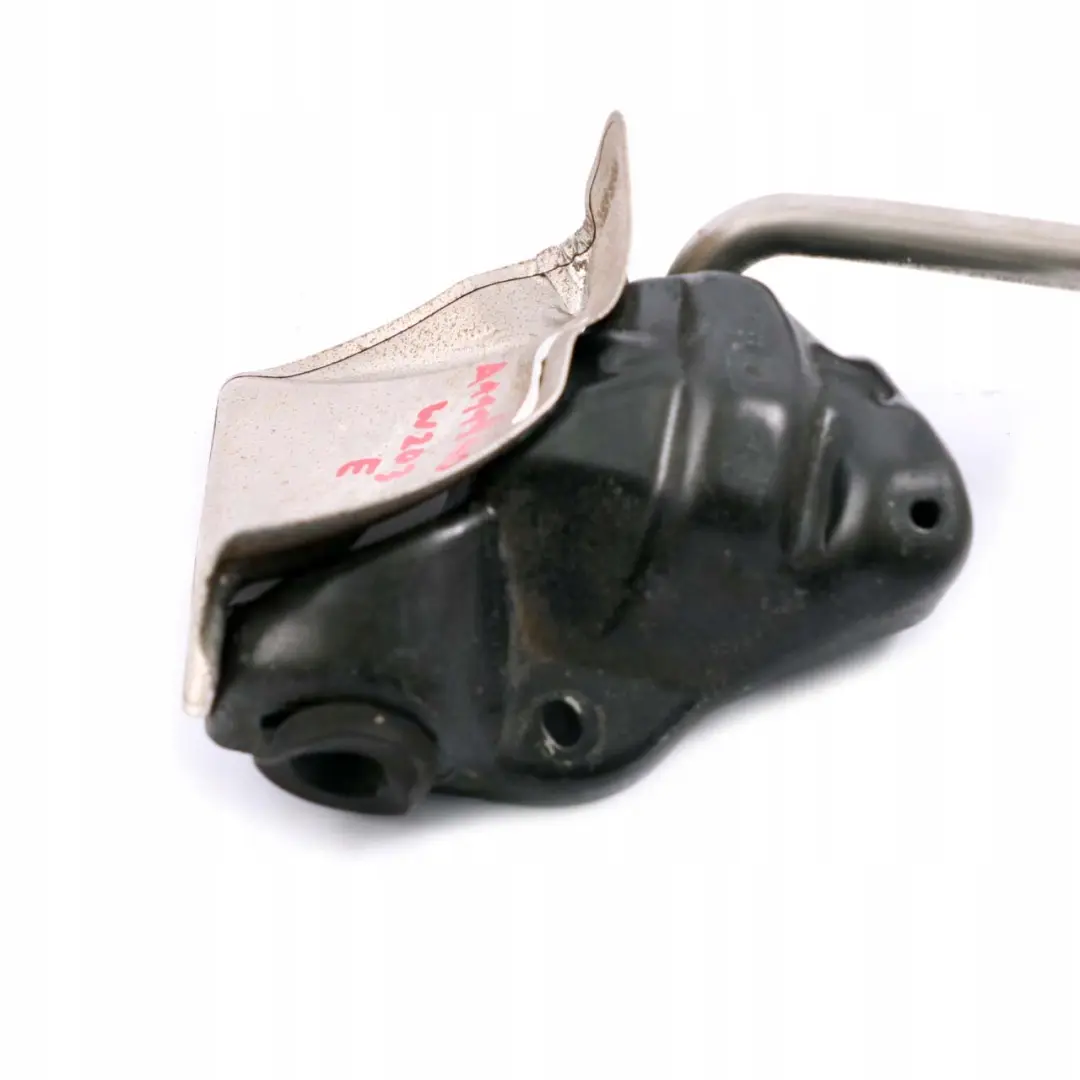 M111 Mocowanie uchwyt EGR do Mercedes C 180 W203 o numerze A1111400140 Mercedes C 180 W203 M111 Mocowanie uchwyt EGR - SKU A1111400140 - Numer Części A1111400140