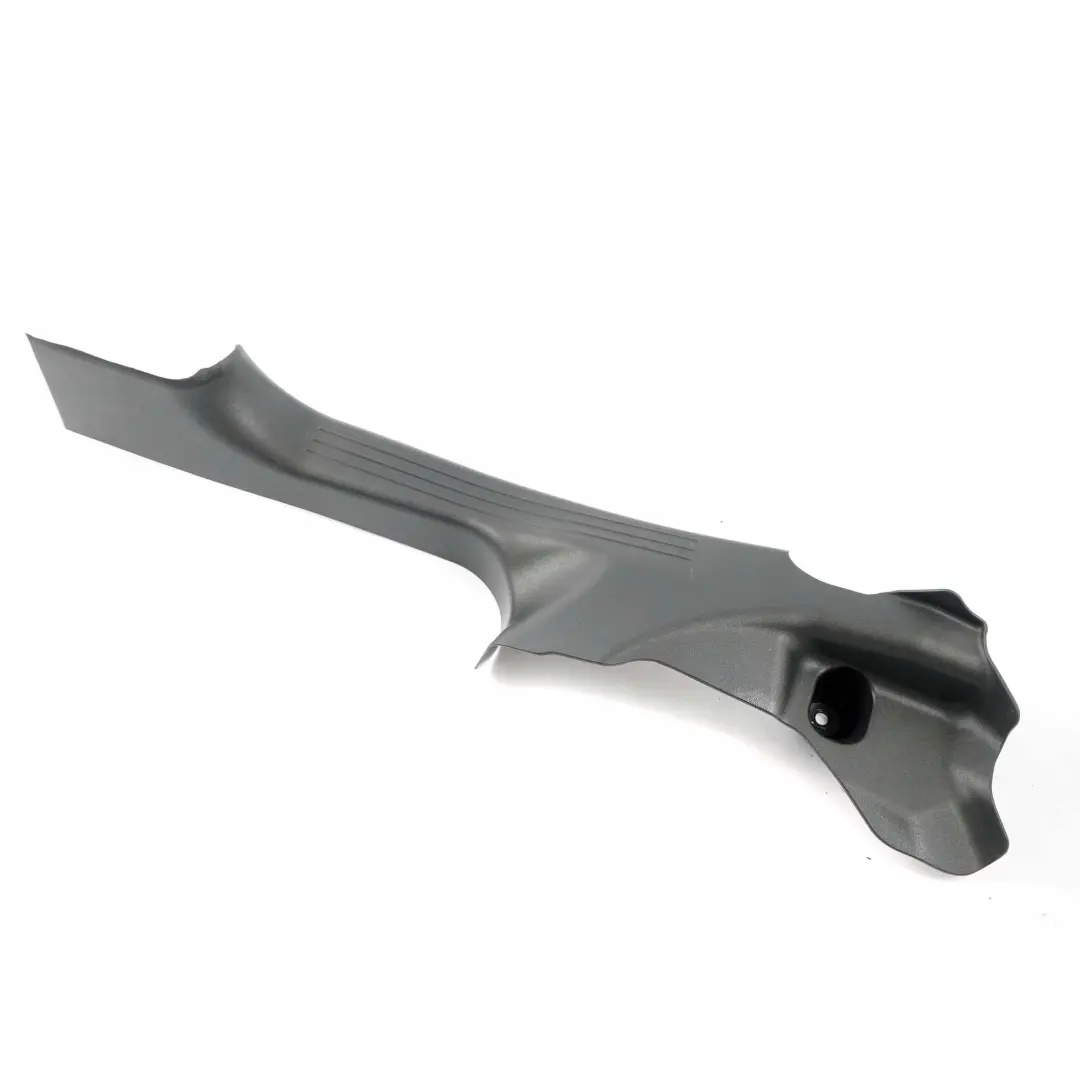  Mercedes-Benz W203 Moulures de Seuil Barre D 'em Barquement Arriere a Droite - SKU A2036863036 - Numéro de pièce A2036863036