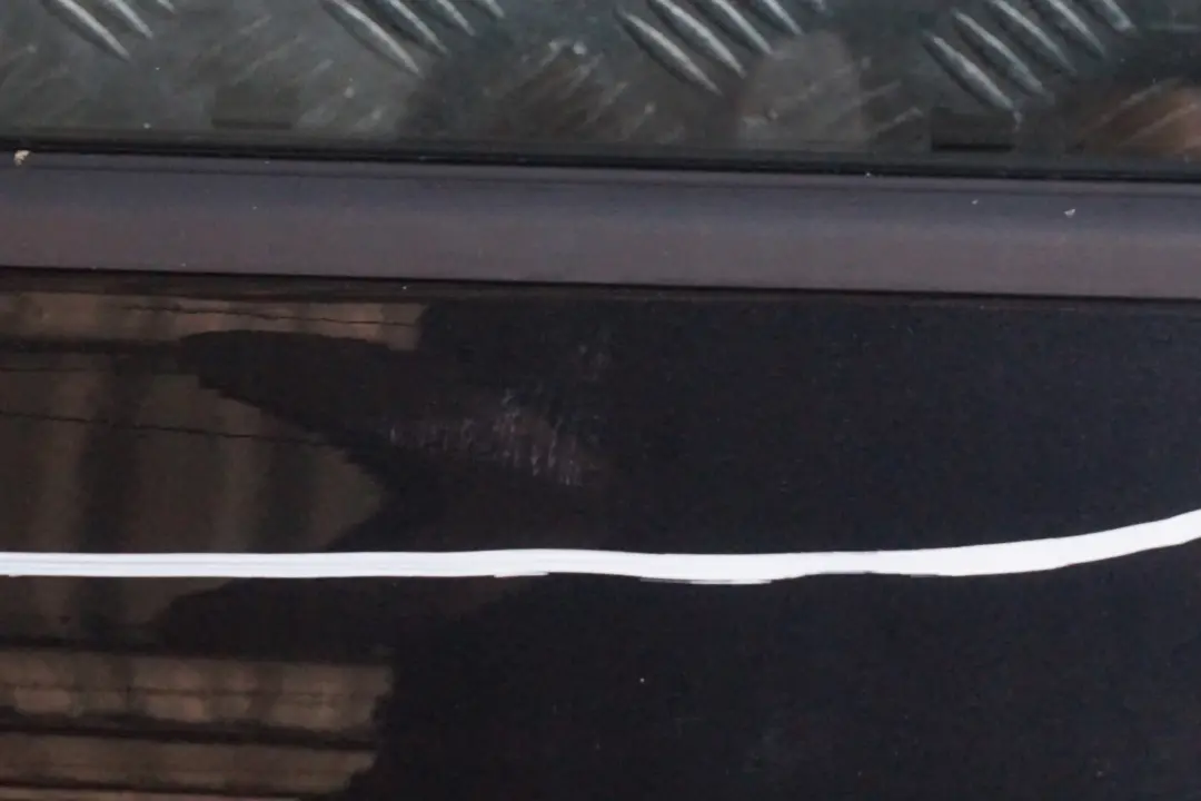 Beifahrer Tür vorne rechts Black Sapphire Metallic 475 für BMW 1 er E87 LCI mit Teilenummer 7191012 BMW 1 er E87 LCI Beifahrer Tür vorne rechts Black Sapphire Metallic 475 - SKU 7191012-BS36 - Teilenummer 7191012