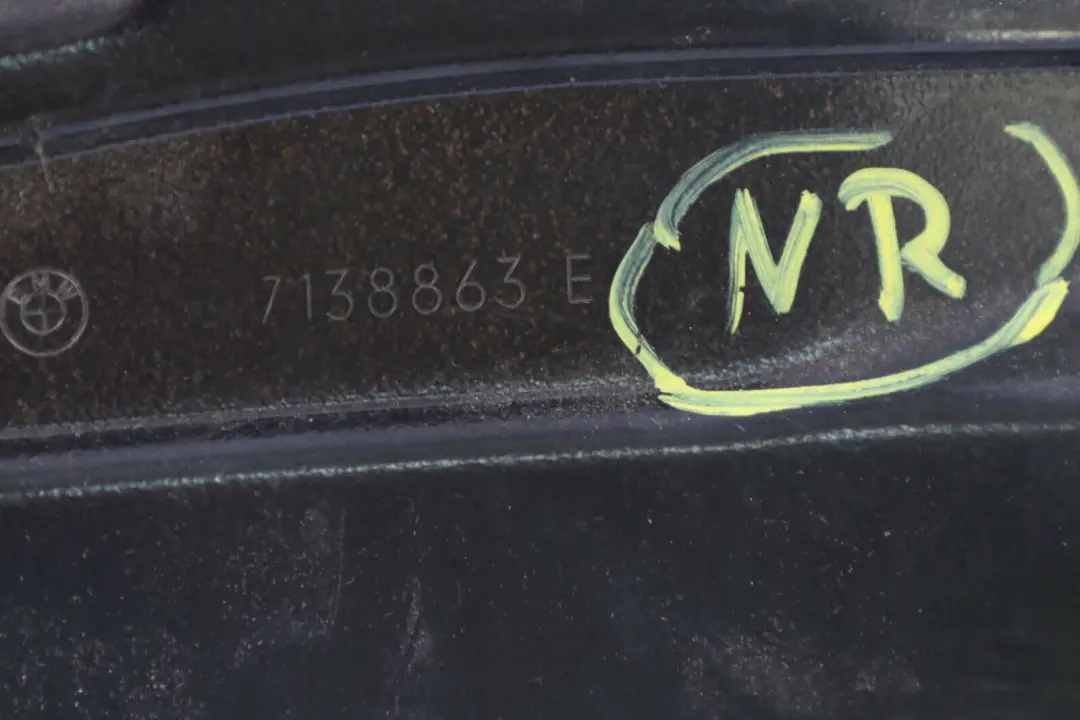 Leve-vitre Arriere Gauche 7024813 pour BMW 7 E65 E66 à propos du numéro de pièce 7202481 BMW 7 E65 E66 Leve-vitre Arriere Gauche 7024813 - SKU 7202481 - Numéro de pièce 7202481