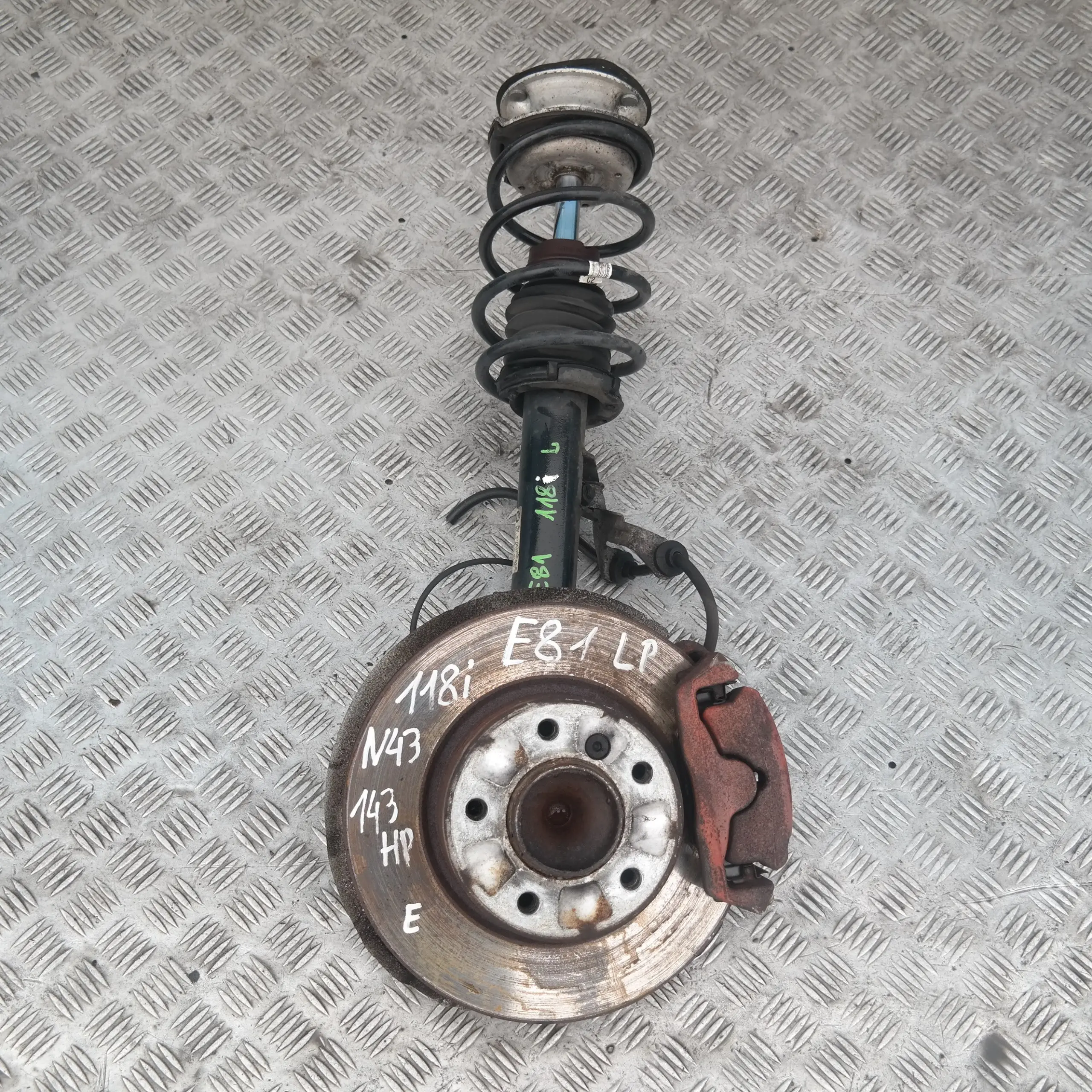 BMW E81 118i N43 Kit Amortisseur Pivotement A L'Avant Gauche