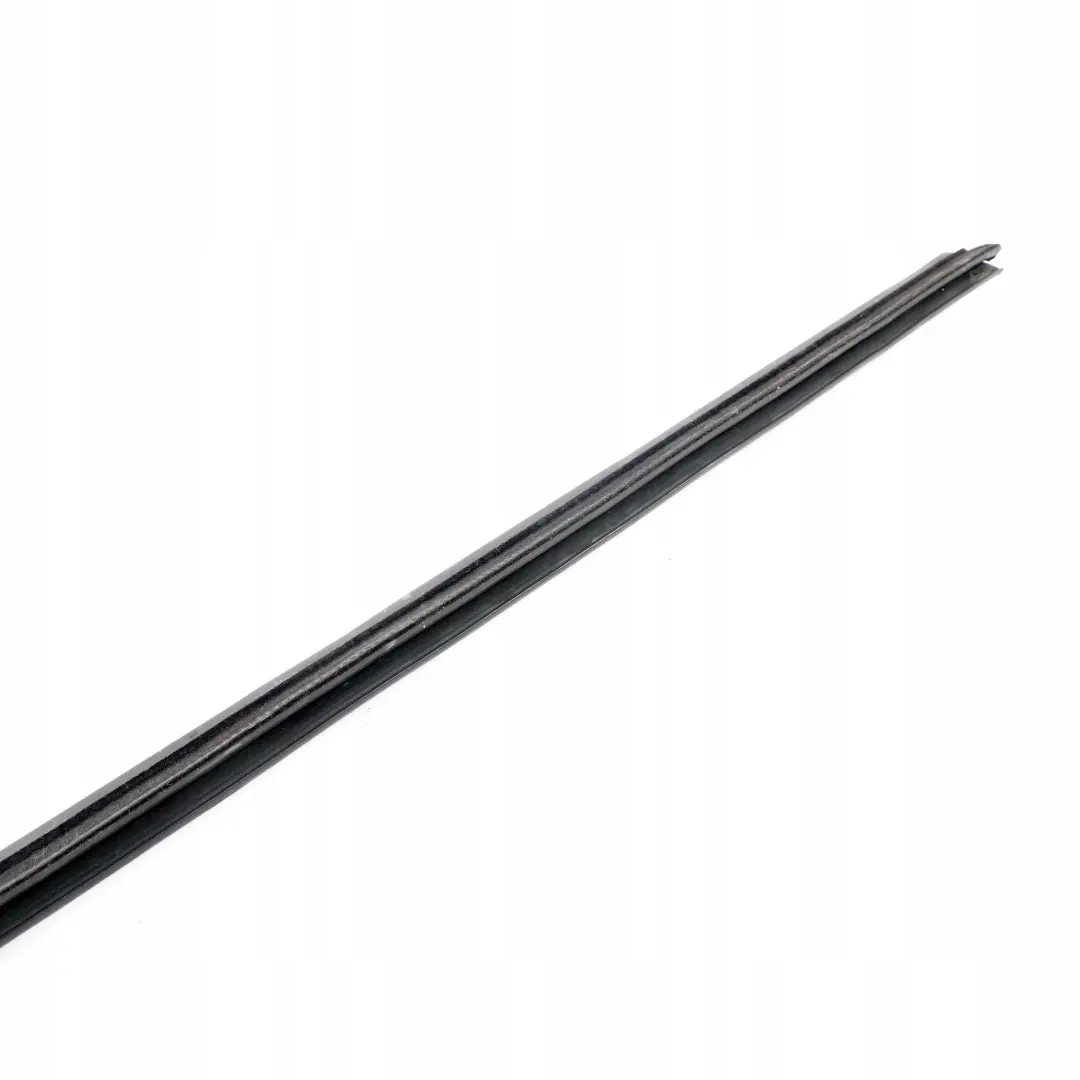BMW E36 Sedan Kombi Listwa szyby prawy przód - SKU 8174764 - Numer Części 8174764