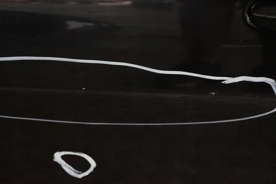 Fahrerseite Tür vorne links Black Sapphire Schwarz - 475 für BMW 6 E63 E64 mit Teilenummer 7202075 BMW 6 E63 E64 Fahrerseite Tür vorne links Black Sapphire Schwarz - 475 - SKU 7202075-BS - Teilenummer 7202075