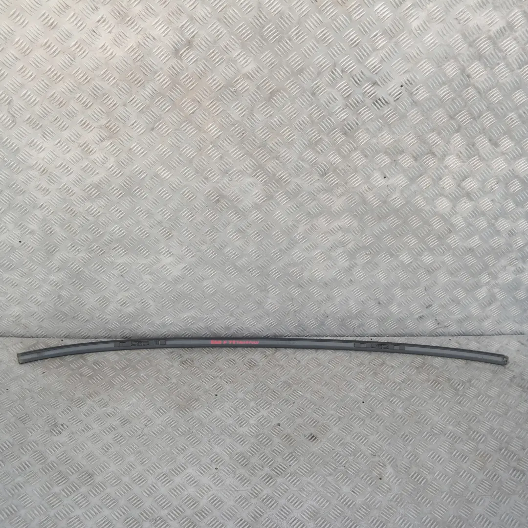 Right Roof Moulding Railing Gutter Rail O/S Titangrau II Grey to BMW 5 Series E60 with Part number 7070196 BMW 5 Series E60 Right Roof Moulding Railing Gutter Rail O/S Titangrau II Grey - SKU 0031142-TGR - Part number 7070196