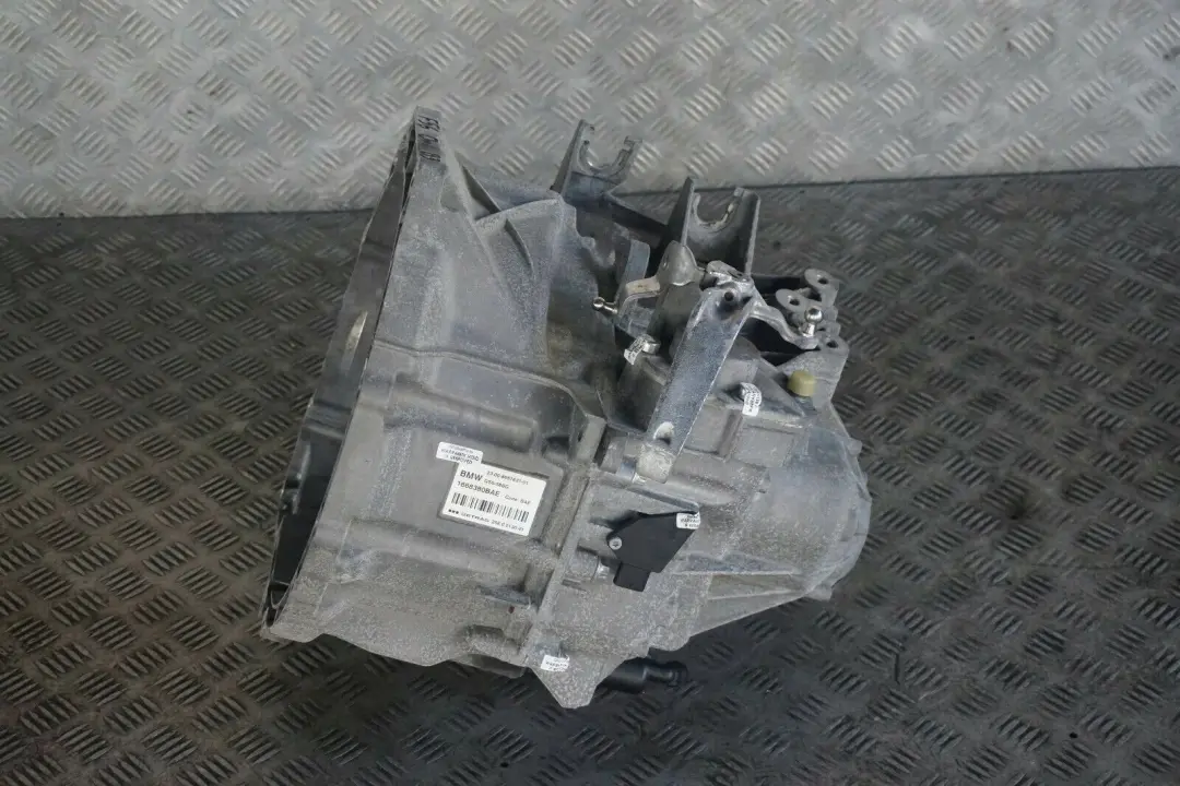 Benzin B38 Schaltgetriebe BAE GS6-58BG GARANTIE für BMW Mini One F55 F56 mit Teilenummer 8687637 BMW Mini One F55 F56 Benzin B38 Schaltgetriebe BAE GS6-58BG GARANTIE - SKU 8687637 - Teilenummer 8687637