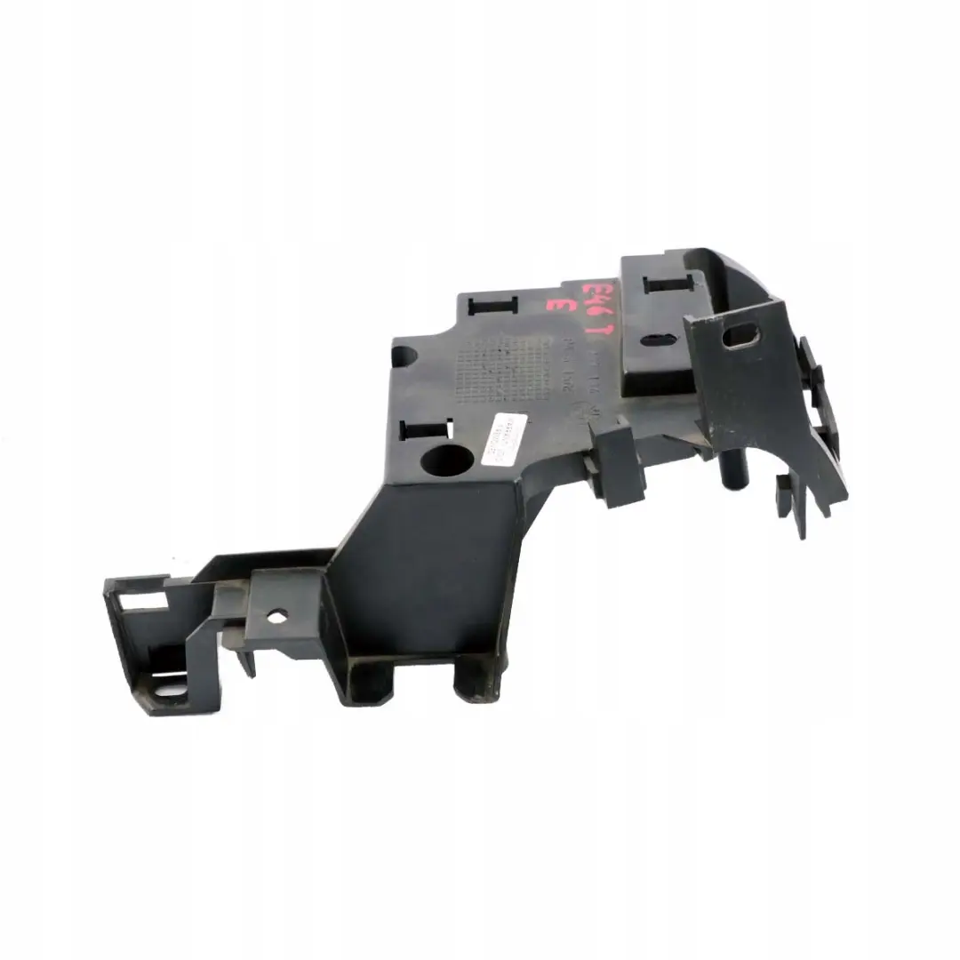 Base Soporte Asiento Cinturón Panel Embellecedor Trasero Derecho para BMW E46 Touring con número de pieza 8237134 BMW E46 Touring Base Soporte Asiento Cinturón Panel Embellecedor Trasero Derecho - SKU 8237134 - Número de pieza 8237134