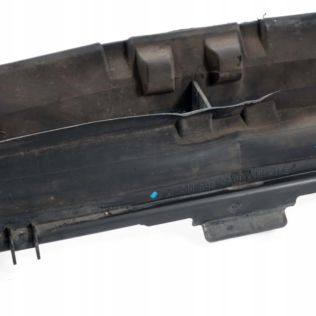 Mercedes Benz Classe E W210 Radiateur Capot Calandre Mopf Tiroir Air - SKU A2105052130 - Numéro de pièce A2105052130