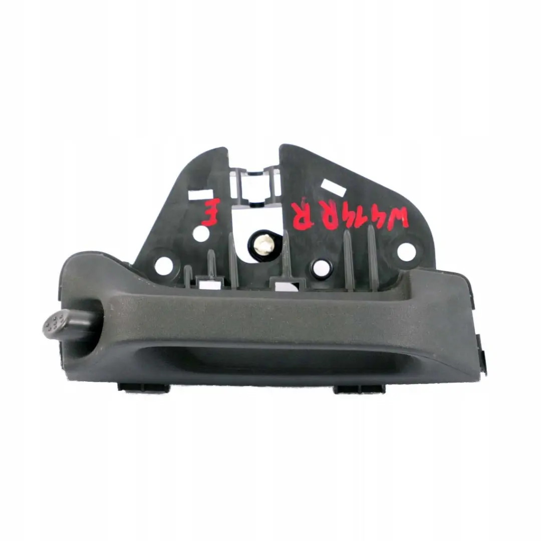 Mercedes-Benz W414 Porte Coulissante Droite Interieur Poignee de Porte pour à propos du numéro de pièce A4147600761 Mercedes-Benz W414 Porte Coulissante Droite Interieur Poignee de Porte - SKU A4147600861 - Numéro de pièce A4147600761