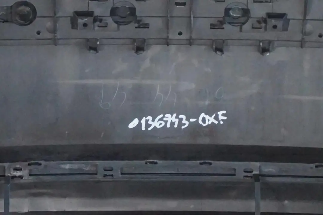 Bumper Trim Panel Oxfordgruen Oxford Green - 430 to BMW 7 Series E65 E66 Rear with Part number 0136743 BMW 7 Series E65 E66 Rear Bumper Trim Panel Oxfordgruen Oxford Green - 430 - SKU 0136743-OXF - Part number 0136743