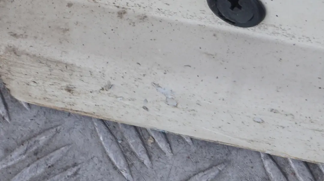 Revetement Seuil a Gauche Pepper Blanc Poivre Blanc pour Mini Cooper R56 R57 à propos du numéro de pièce 0430299 Mini Cooper R56 R57 Revetement Seuil a Gauche Pepper Blanc Poivre Blanc - SKU 0430299-PW - Numéro de pièce 0430299