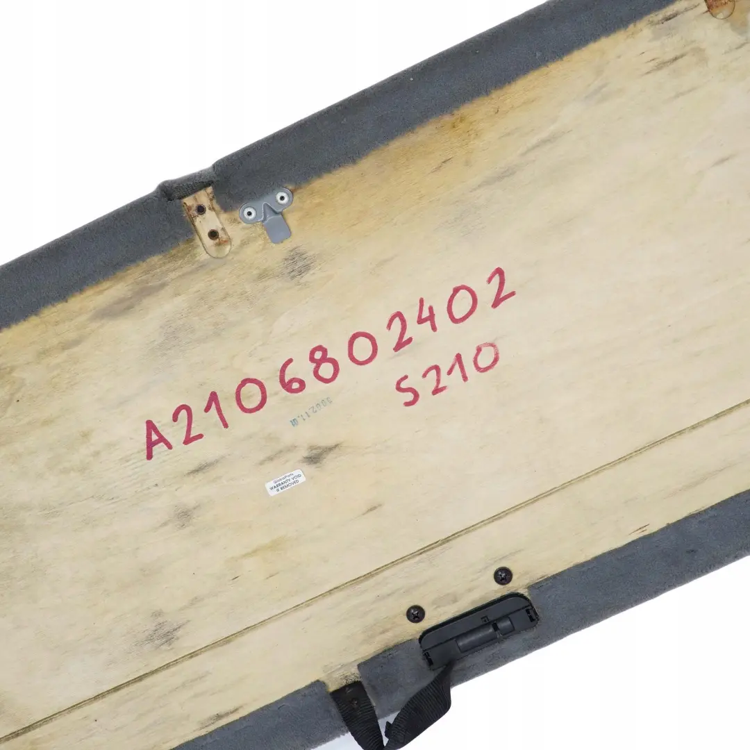Podłoga bagażnika wykładzina do Mercedes E S210 W210 o numerze A2106802402 Mercedes E S210 W210 Podłoga bagażnika wykładzina - SKU A2106802402 - Numer Części A2106802402