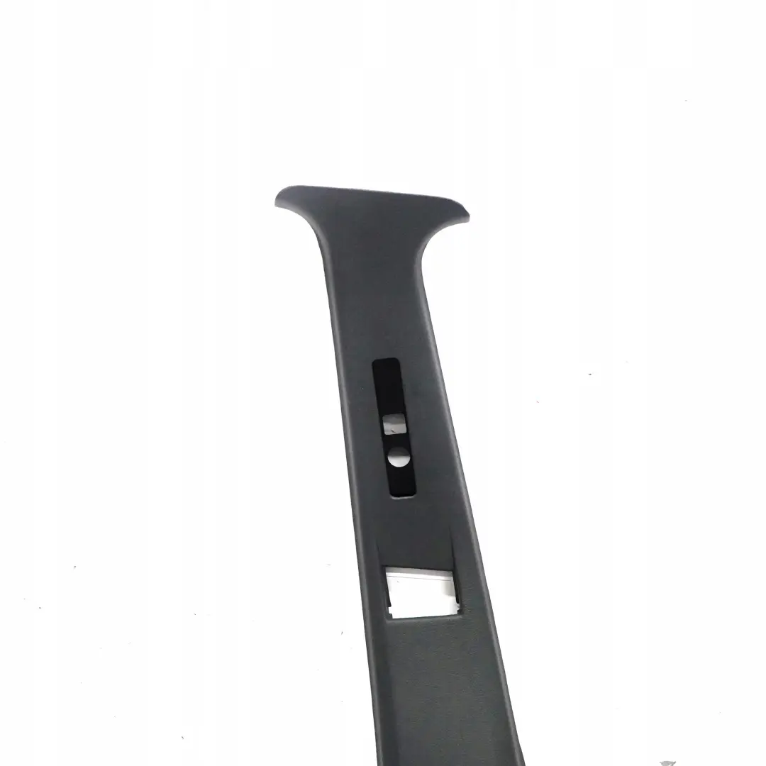 Osłona słupka prawa grey do BMW E36 Sedan Kombi o numerze 2262423 BMW E36 Sedan Kombi Osłona słupka prawa grey - SKU 2262423 - Numer Części 2262423