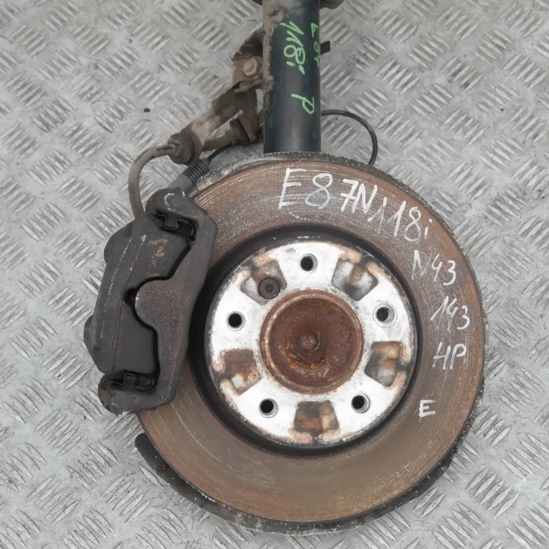 N43 Anteriore Destro Molla Sospensioni per BMW E87 LCI 118i con numero di parte 6771554 BMW E87 LCI 118i N43 Anteriore Destro Molla Sospensioni - SKU 6771554-5 - Numero di parte 6771554