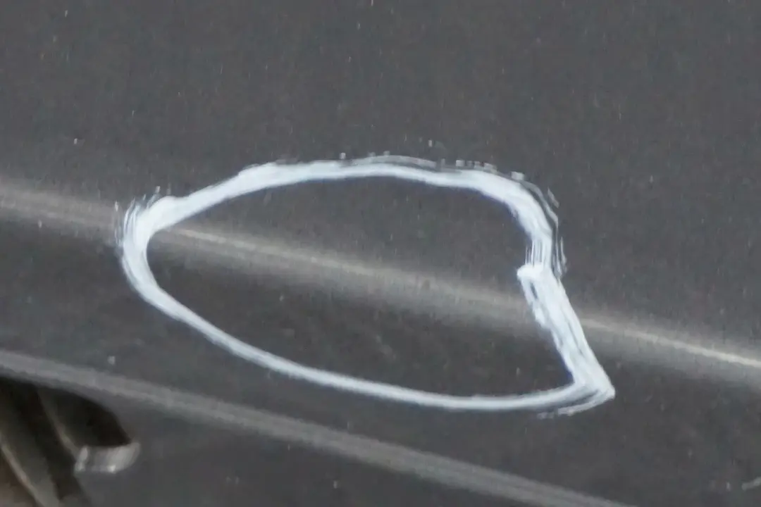 Sill Strip Side Skirt Right Spacegrau Space Grau Grey para BMW E87 LCI con número de pieza 0036144 BMW E87 LCI Sill Strip Side Skirt Right Spacegrau Space Grau Grey - SKU 0036144-SCG - Número de pieza 0036144