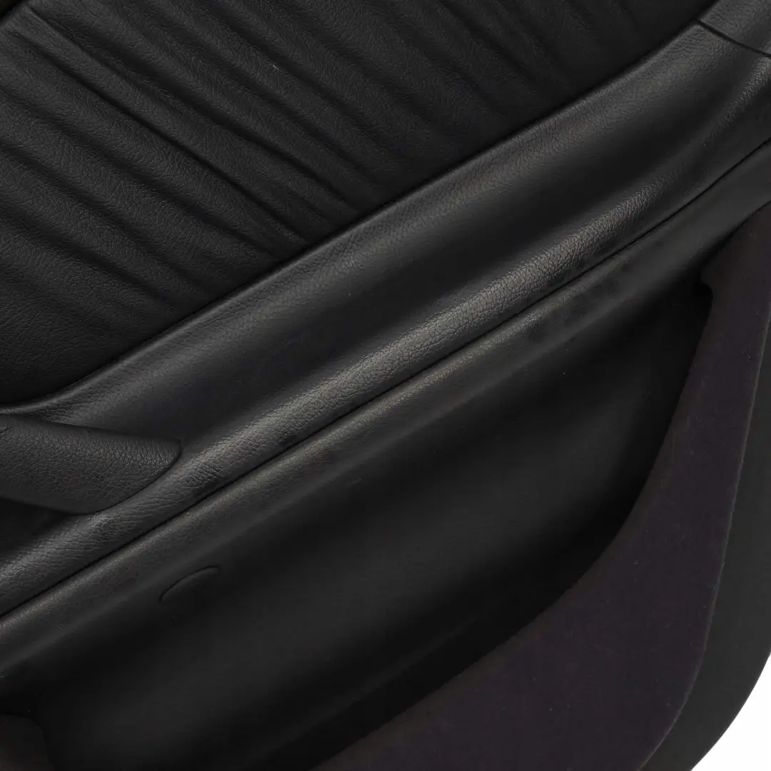  Mercedes-Benz E W210 Estate Rear Right Door Card Trim Panel Black Leather - SKU A2107370471 - Número de pieza A2107370471