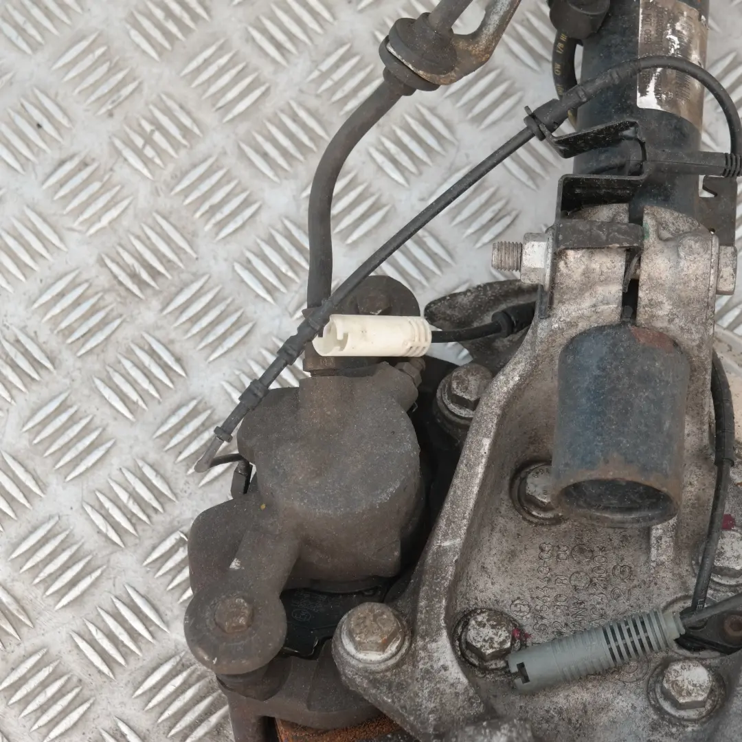 BMW E87 116i N45 Delantero Izquierdo Muelle Strut Freno Suspension Pata Buje - SKU 6771557-3 - Número de pieza 6771557