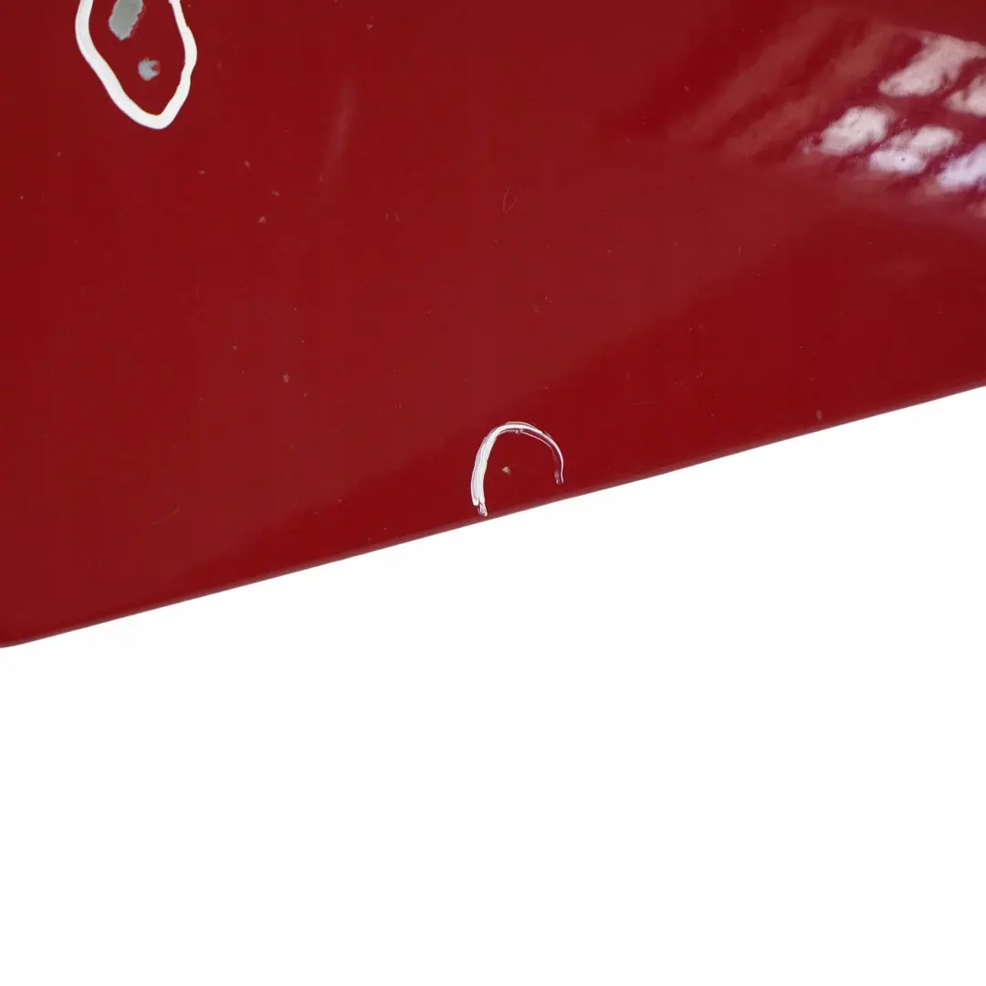 Rivestimento Laterale Parafango Ant. Dx Rosso-Cremisi Karmesin Rosso per BMW E90 E91 con numero di parte 7135680 BMW E90 E91 Rivestimento Laterale Parafango Ant. Dx Rosso-Cremisi Karmesin Rosso - SKU 7135680-KAR1 - Numero di parte 7135680