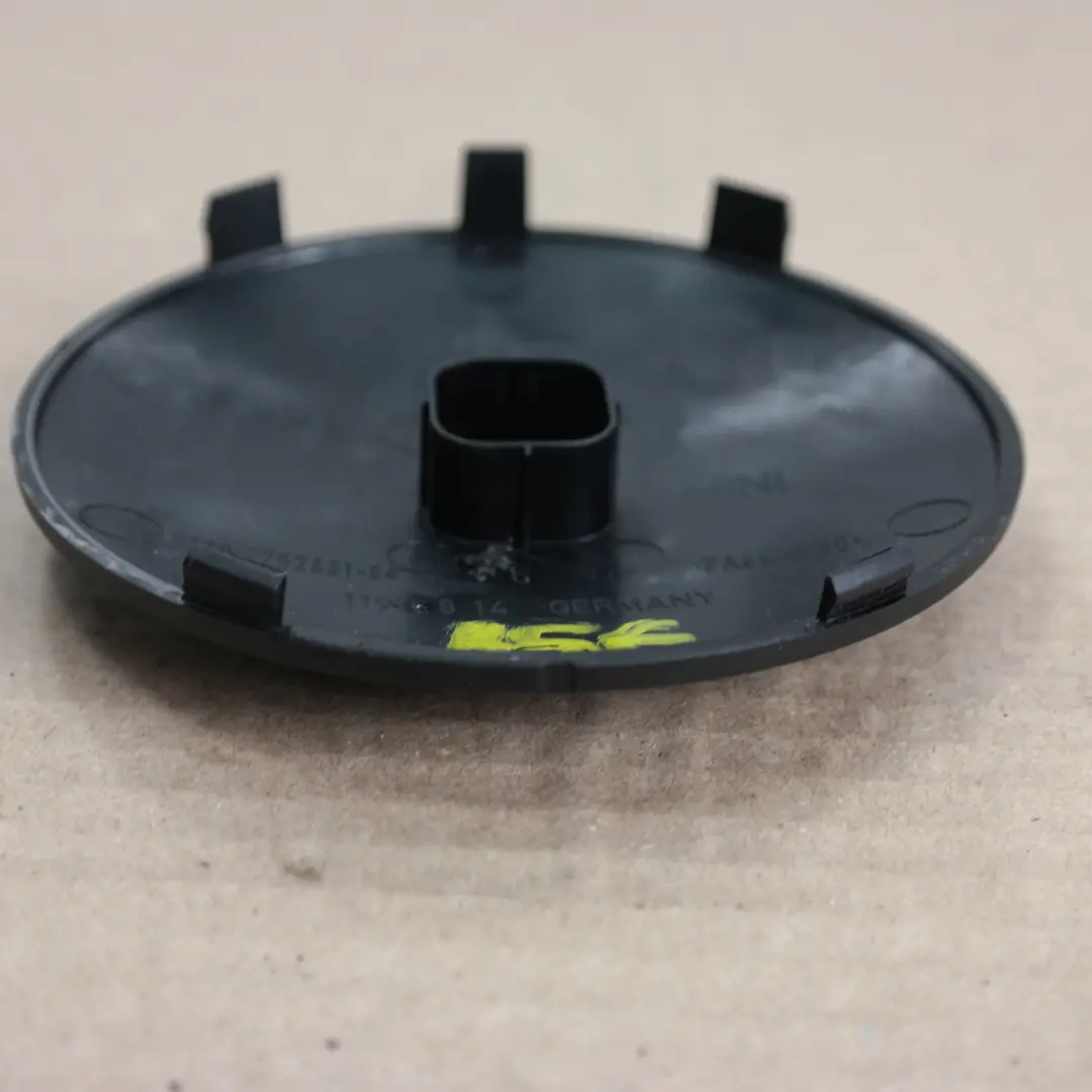 Vordersitz Griffabdeckung Deckel Innen Carbon Black für MINI Cooper R55 R56 mit Teilenummer 2752631 MINI Cooper R55 R56 Vordersitz Griffabdeckung Deckel Innen Carbon Black - SKU 2752631 - Teilenummer 2752631