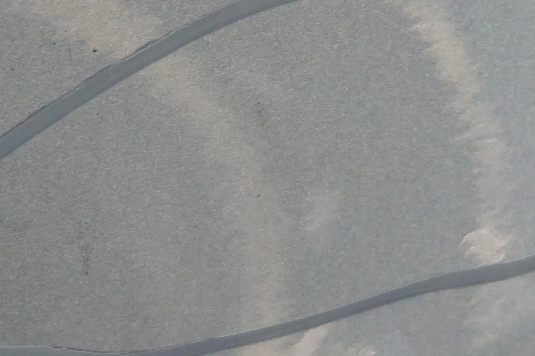 Błotnik prawy przedni silbergrau do BMW E60 E61 o numerze 7111430 BMW E60 E61 Błotnik prawy przedni silbergrau - SKU 7111430-SBG2 - Numer Części 7111430