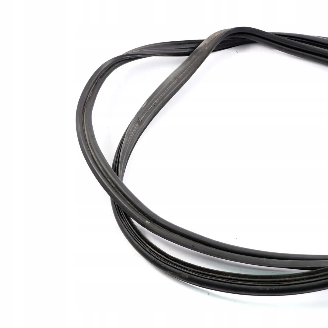 Junta De Sellado Tapa Maletero Trasera para Mercedes W204 con número de pieza A2047500298 Mercedes W204 Junta De Sellado Tapa Maletero Trasera - SKU A2047500298 - Número de pieza A2047500298
