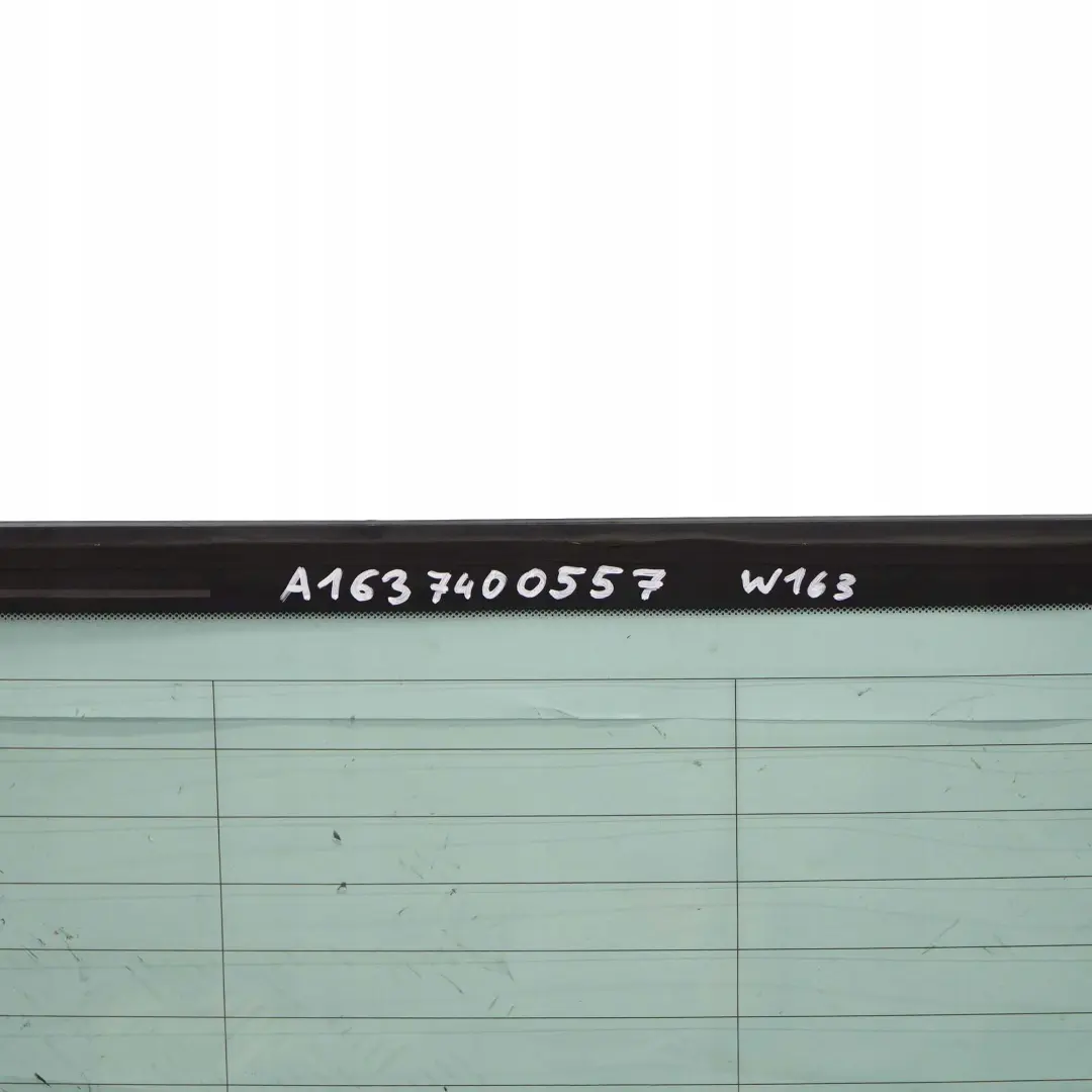 klasa ML W163 Szyba klapy bagażnika AS2 do MERCEDES M o numerze A1637400557 MERCEDES M klasa ML W163 Szyba klapy bagażnika AS2 - SKU A1637400557 - Numer Części A1637400557