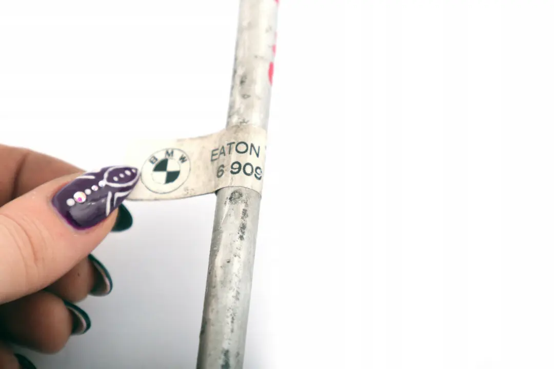 Ligne de Pression Kondensator-Trockner 6453 pour BMW Z4 Serie E85 à propos du numéro de pièce 6909236 BMW Z4 Serie E85 Ligne de Pression Kondensator-Trockner 6453 - SKU 6909236 - Numéro de pièce 6909236