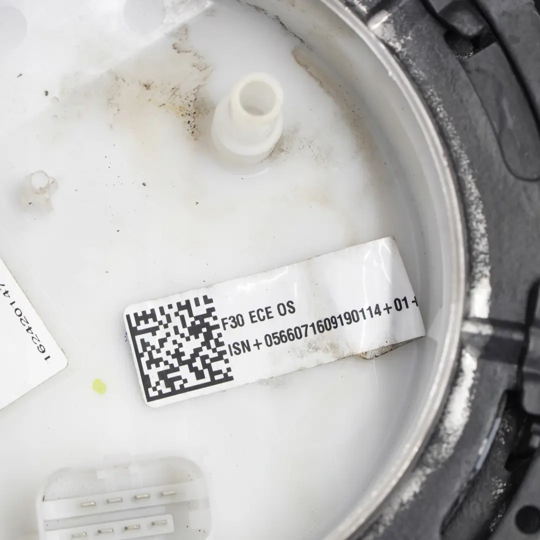 Tanque Combustible Completo Metal Híbrido 41L para BMW 3 F30 LCI Berlina 330e con número de pieza 7294609 BMW 3 F30 LCI Berlina 330e Tanque Combustible Completo Metal Híbrido 41L - SKU 7455790 - Número de pieza 7294609