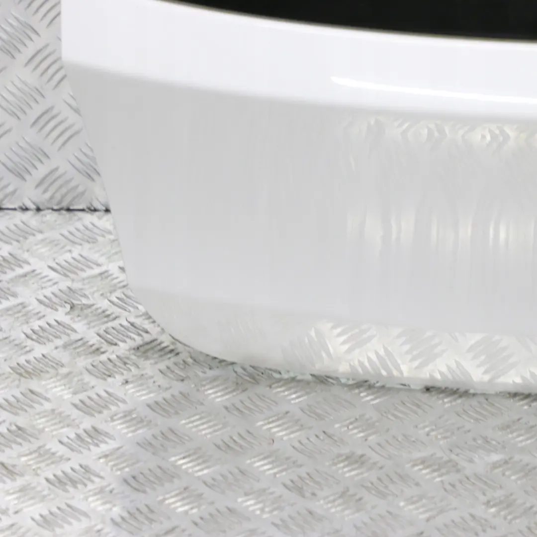 Trunk Lid Tailgate Boot Lid Alpinweiss 3 White - 300 to BMW 1 SERIES E81 E87 E87N with Part number 7133898 BMW 1 SERIES E81 E87 E87N Trunk Lid Tailgate Boot Lid Alpinweiss 3 White - 300 - SKU 7133898-AW2 - Part number 7133898