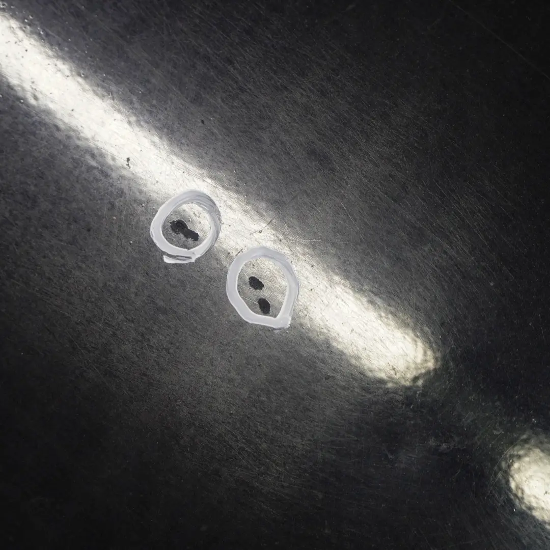 Drzwi lewe lewy tył Cosmosschwarz do BMW E36 Sedan o numerze 8185427 BMW E36 Sedan Drzwi lewe lewy tył Cosmosschwarz - SKU 8185427-COS - Numer Części 8185427