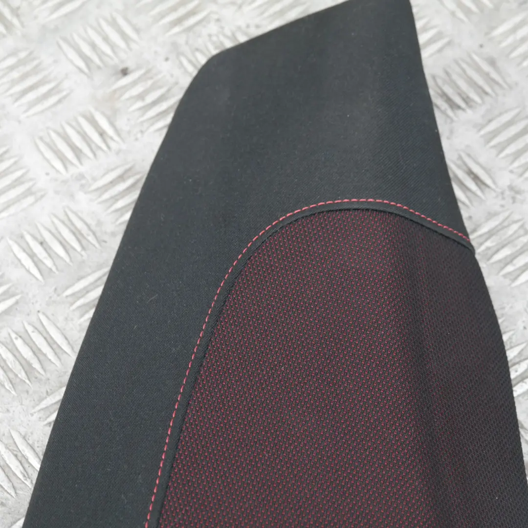 Finitura Laterale Sedile Posteriore Angolo Destro Tessuto Rete Rosso per BMW E81 con numero di parte 9158964 BMW E81 Finitura Laterale Sedile Posteriore Angolo Destro Tessuto Rete Rosso - SKU 9158964 - Numero di parte 9158964