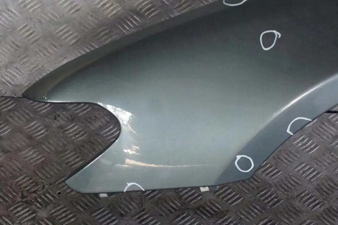 BMW E65 E66 Lato Conducente Pannello Laterale Ant. SX Parafango Grigio Titanio - SKU 7061661-TGR - Numero di parte 7061661