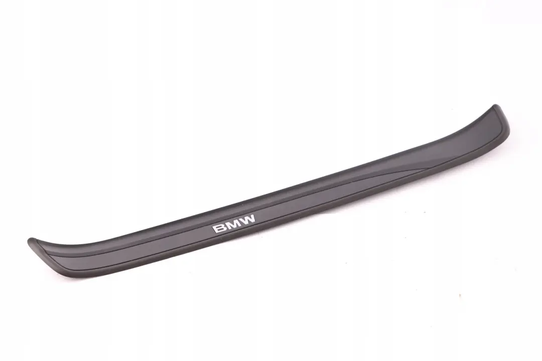 Embellecedor umbral puerta delantera BMW E90 E91 LCI Izquierda para con número de pieza 7060279 Embellecedor umbral puerta delantera BMW E90 E91 LCI Izquierda - SKU 7060279 - Número de pieza 7060279