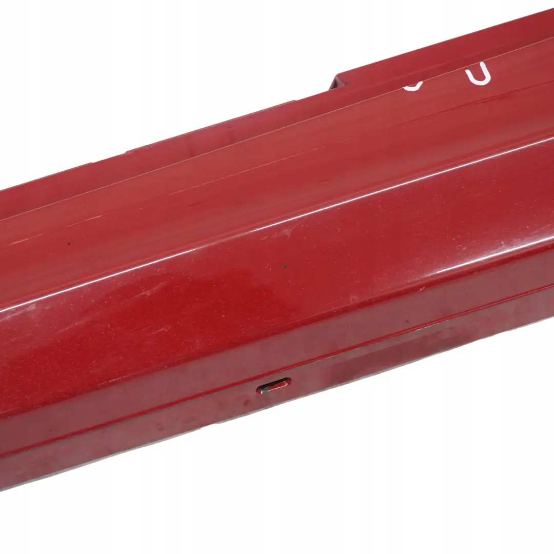 Bas de Porte Couverture Seuil A Gauche Rouge Carmin Rouge - A61 pour BMW E87 LCI à propos du numéro de pièce 0036145 BMW E87 LCI Bas de Porte Couverture Seuil A Gauche Rouge Carmin Rouge - A61 - SKU 0036145-KAR2 - Numéro de pièce 0036145