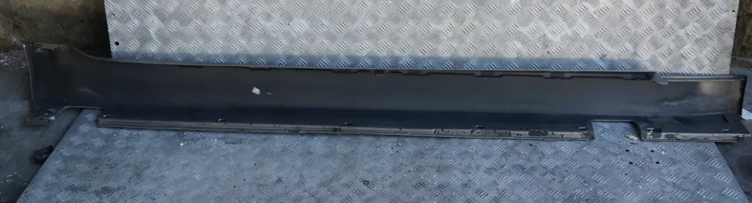 Bas de Porte Couverture Seuil a Gauche Platinbronze A53 pour BMW 5 E60N E61N LCI à propos du numéro de pièce 0422464 BMW 5 E60N E61N LCI Bas de Porte Couverture Seuil a Gauche Platinbronze A53 - SKU 0422464-PB - Numéro de pièce 0422464