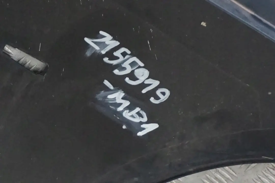 Błotnik lewy Monacoblau do BMW E92 E93 o numerze 2155919 BMW E92 E93 Błotnik lewy Monacoblau - SKU 2155919-MB1 - Numer Części 2155919