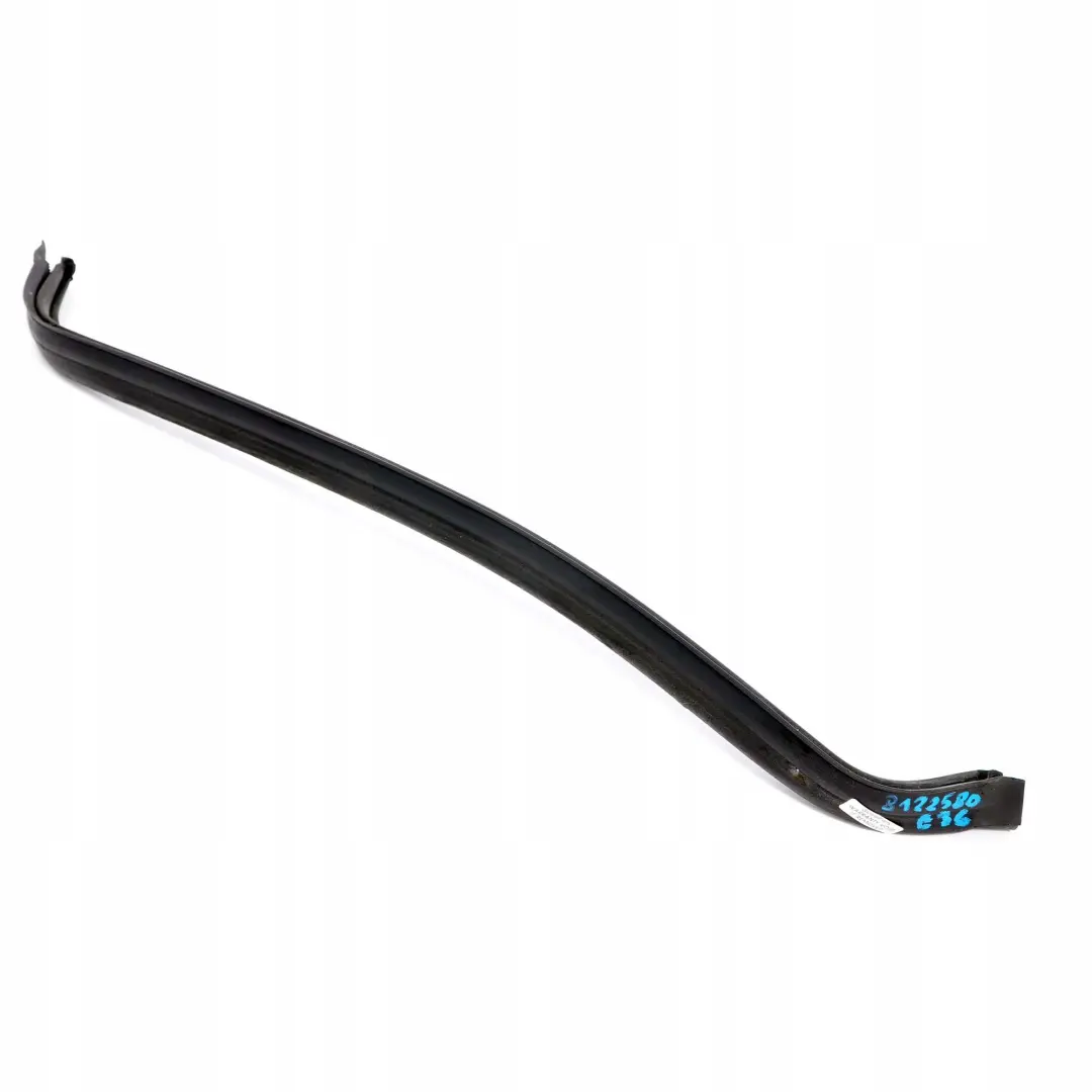 Abdichtung Frontklappe Hinten 694MM für BMW 3 er E36 mit Teilenummer 8122580 BMW 3 er E36 Abdichtung Frontklappe Hinten 694MM - SKU 8122580 - Teilenummer 8122580