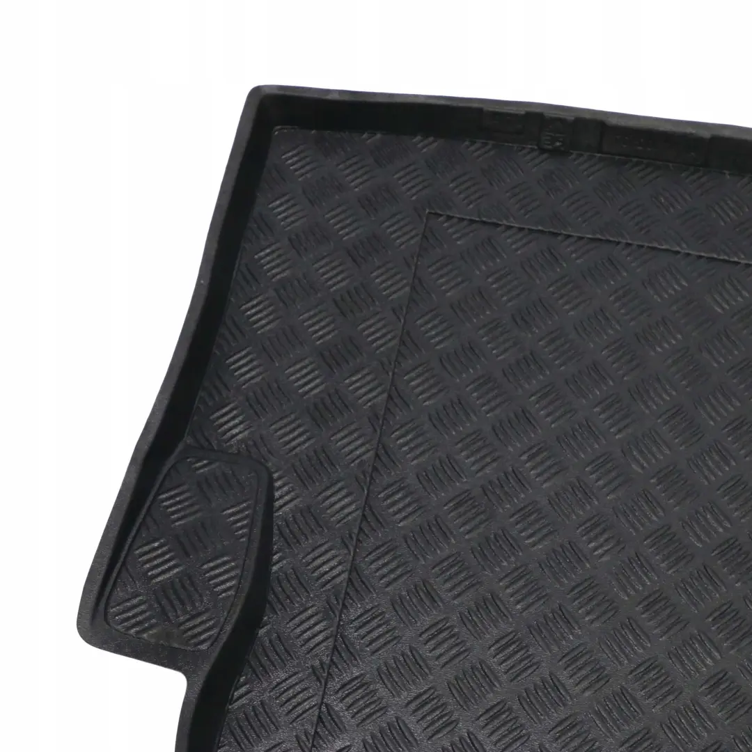 Fitted Boot Trunk Luggage Compartment Rubber Mat to BMW 3 Series E90 with Part number 102107 BMW 3 Series E90 Fitted Boot Trunk Luggage Compartment Rubber Mat - SKU 102107 - Part number 102107