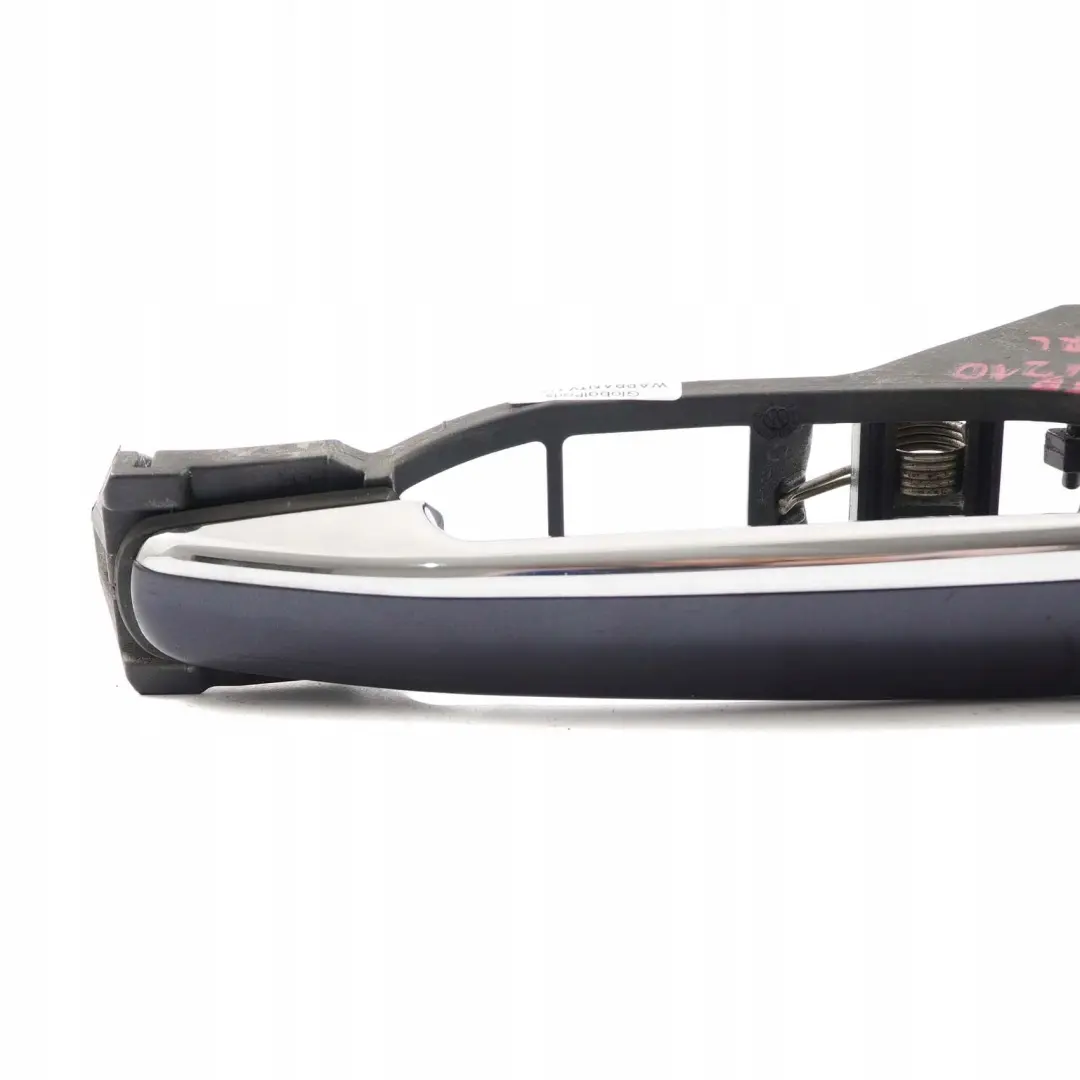 Tirador Puerta Trasera Izquierda Azul Tanzanita Metalizado 359 para Mercedes E W210 con número de pieza A2107601370 Mercedes E W210 Tirador Puerta Trasera Izquierda Azul Tanzanita Metalizado 359 - SKU A2107601370-TB - Número de pieza A2107601370