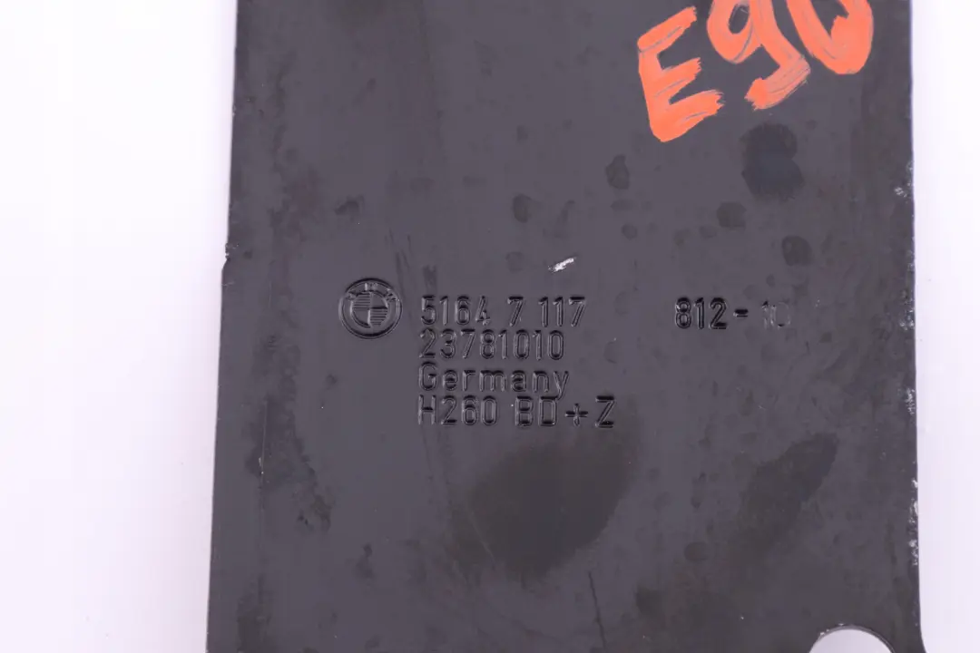 BMW 1 3 er E81 E87 E90 E91 Aufnahmeplatte Kühlmodul unten rechts - SKU 7117812 - Teilenummer 7117812