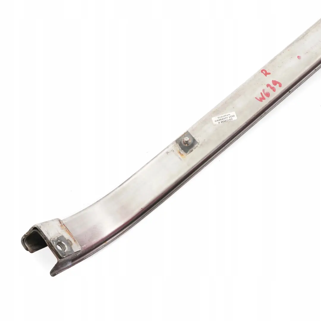 Puerta Corredera Trasera Derecha Carril Medio para Mercedes Vito W639 con número de pieza A6397661137 Mercedes Vito W639 Puerta Corredera Trasera Derecha Carril Medio - SKU A6397661137 - Número de pieza A6397661137