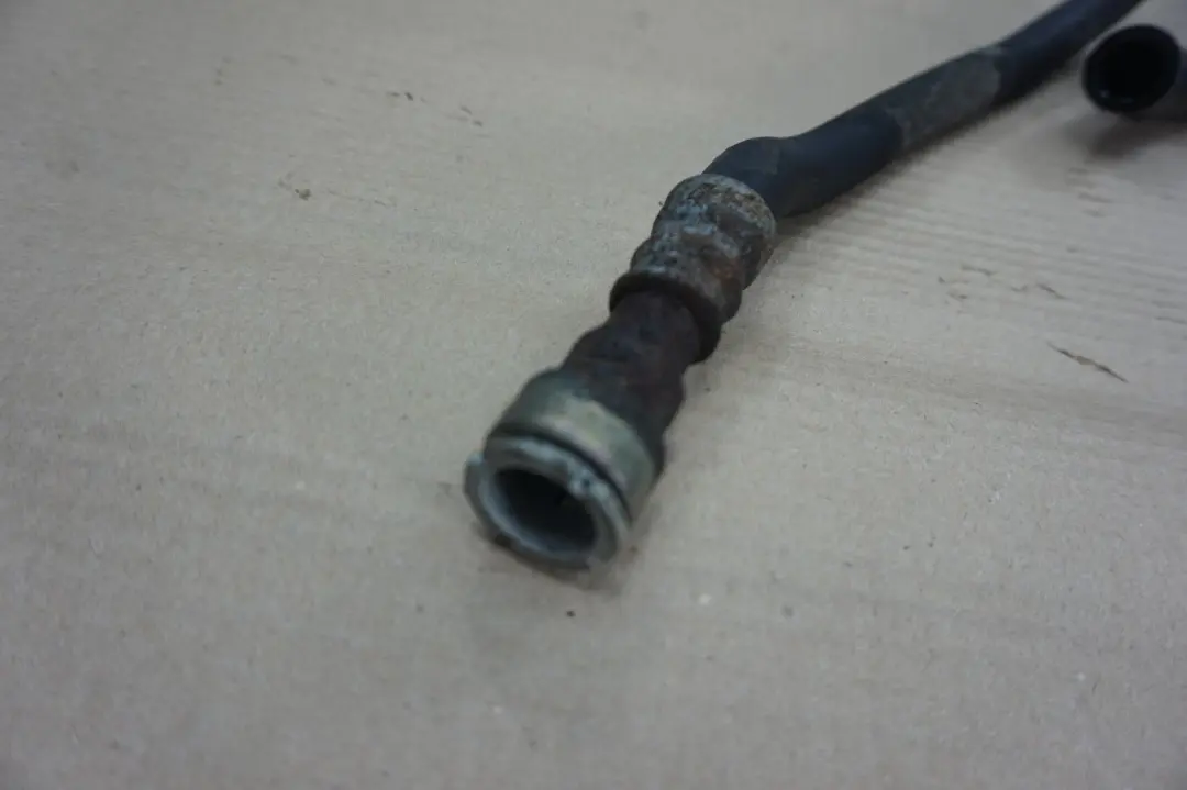 Manguera Tubo Retorno Radiador Aceite para BMW 1 3 Series E81 E87 E90 E91 LCI con número de pieza 6850582 BMW 1 3 Series E81 E87 E90 E91 LCI Manguera Tubo Retorno Radiador Aceite - SKU 6768094-2 - Número de pieza 6850582