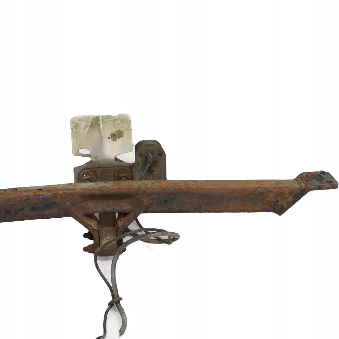 Mercedes-Benz W210 Familiare S210 Traino Removibile per con numero di parte A2103100495 Mercedes-Benz W210 Familiare S210 Traino Removibile - SKU A2103100495 - Numero di parte A2103100495