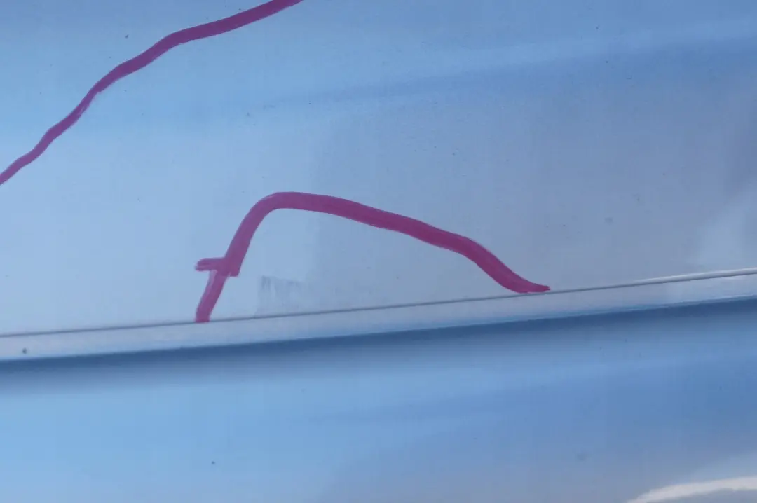 Stossfänger Hinten PDC Pure Silver Silber Metallic - 900 für BMW Mini Cooper R50 mit Teilenummer 0697799 BMW Mini Cooper R50 Stossfänger Hinten PDC Pure Silver Silber Metallic - 900 - SKU 0697799-PS - Teilenummer 0697799