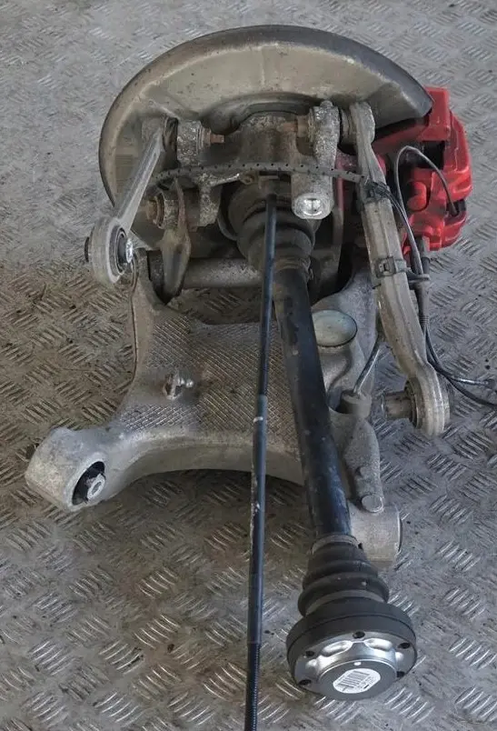 N62 Federbein Radträger Hinten Rechts Schwenklager für BMW 5 E60 545i mit Teilenummer 6770906 BMW 5 E60 545i N62 Federbein Radträger Hinten Rechts Schwenklager - SKU 6770906-11 - Teilenummer 6770906