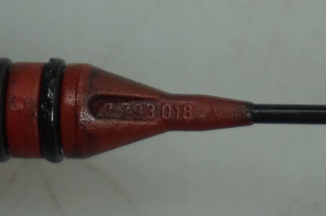 Przewód Wąż Chłodnicy Wody do BMW E60 o numerze 64216923944 BMW E60 Przewód Wąż Chłodnicy Wody - SKU 6923944 - Numer Części 64216923944