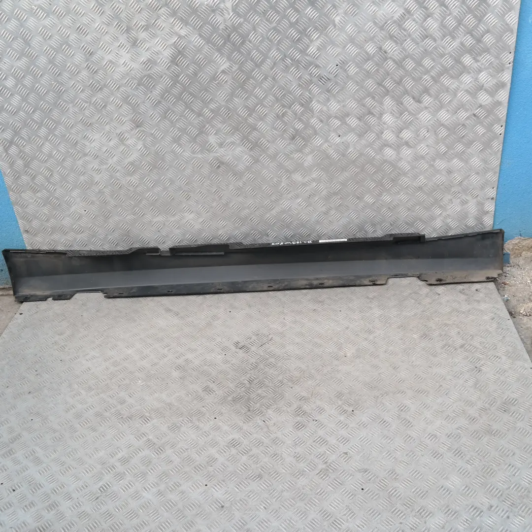 BMW E87N LCI Gonna Laterale Sill Strip Sinistra Nero Zaffiro Metallizzato - 475 - SKU 0036145-BS4 - Numero di parte 51770036145