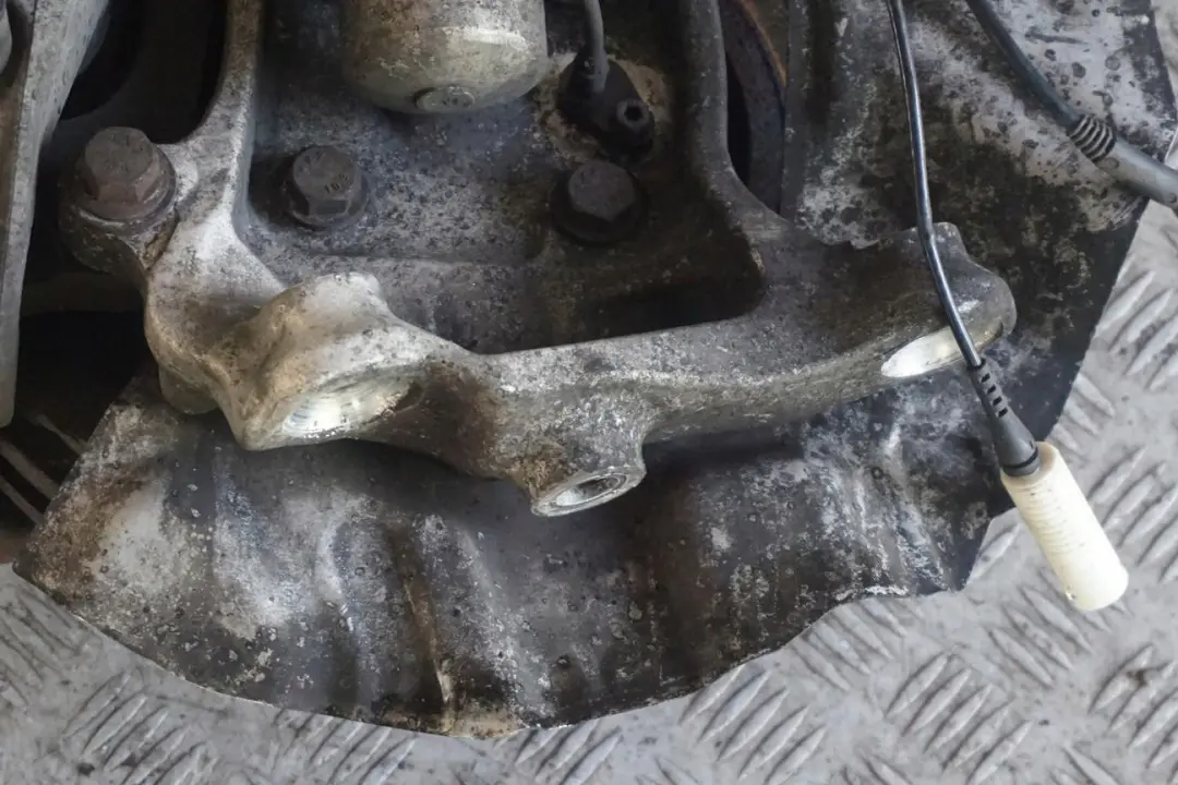 730i M54 231PS Amortisseur avant Gauche Pivotement pour BMW E65 à propos du numéro de pièce 6786537 BMW E65 730i M54 231PS Amortisseur avant Gauche Pivotement - SKU 6786537 - Numéro de pièce 6786537