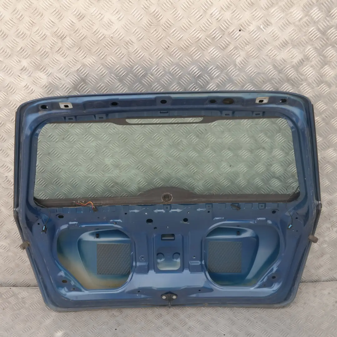 Klapa tylna tył Lightning Blue A63 do MINI Cooper R56 o numerze 2752015 MINI Cooper R56 Klapa tylna tył Lightning Blue A63 - SKU 2752015-LB6 - Numer Części 2752015