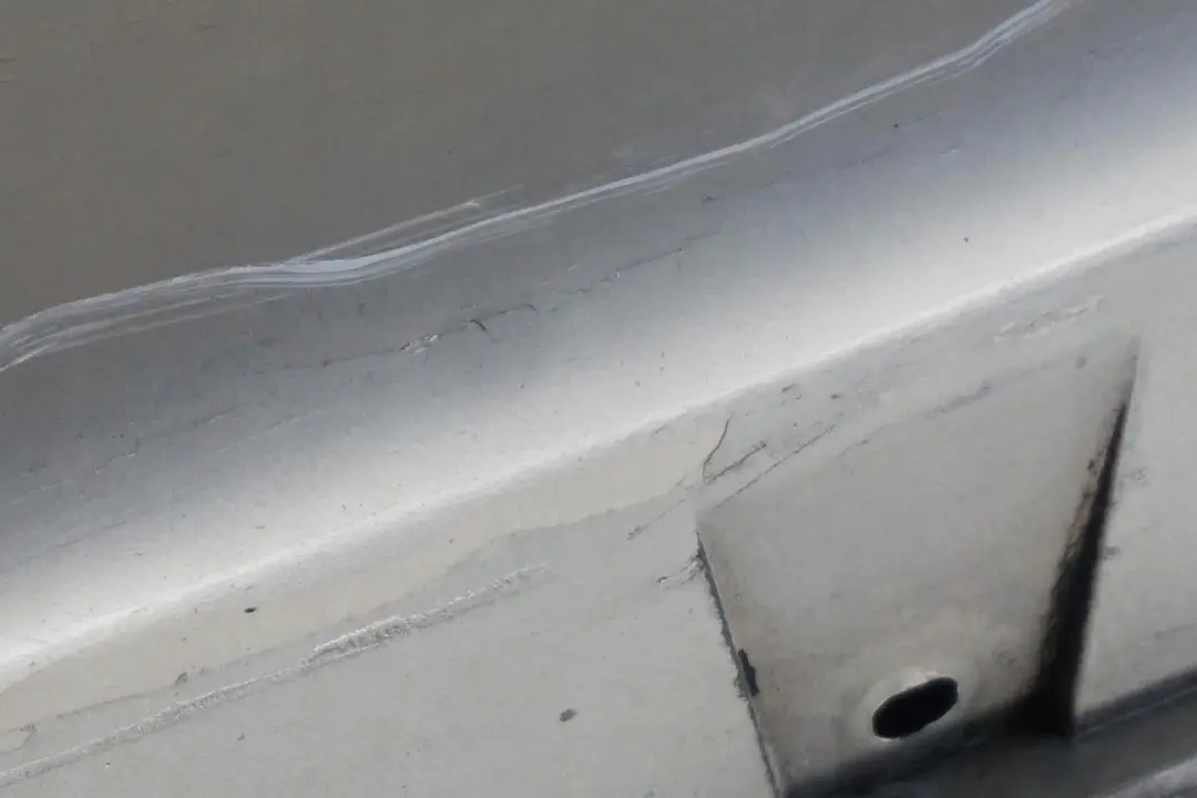 BMW 6 Fila E63 E64 Copertura Gonna Destra Mineralsilber Argento - A14 - SKU 0304948-MS - Numero di parte 0304948